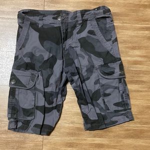 Rue 21 Mens Grey Camo Cargo Shorts Size 28w